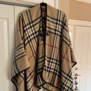Burberry patterned wrap